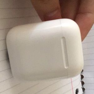 Apple airpods
